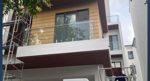 Cửa nhôm Xingfa có thể kết hợp với vật liệu nào để tăng tính thẩm mỹ?