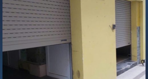 Cửa cuốn Austdoor có phù hợp cho showroom cửa hàng