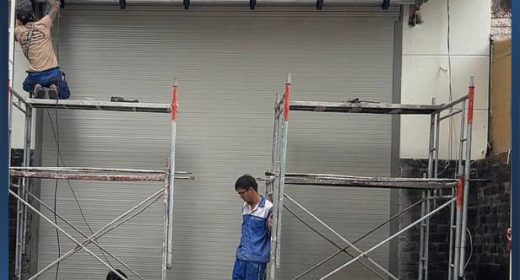 Nên chọn Austdoor hay cửa cuốn giá rẻ?
